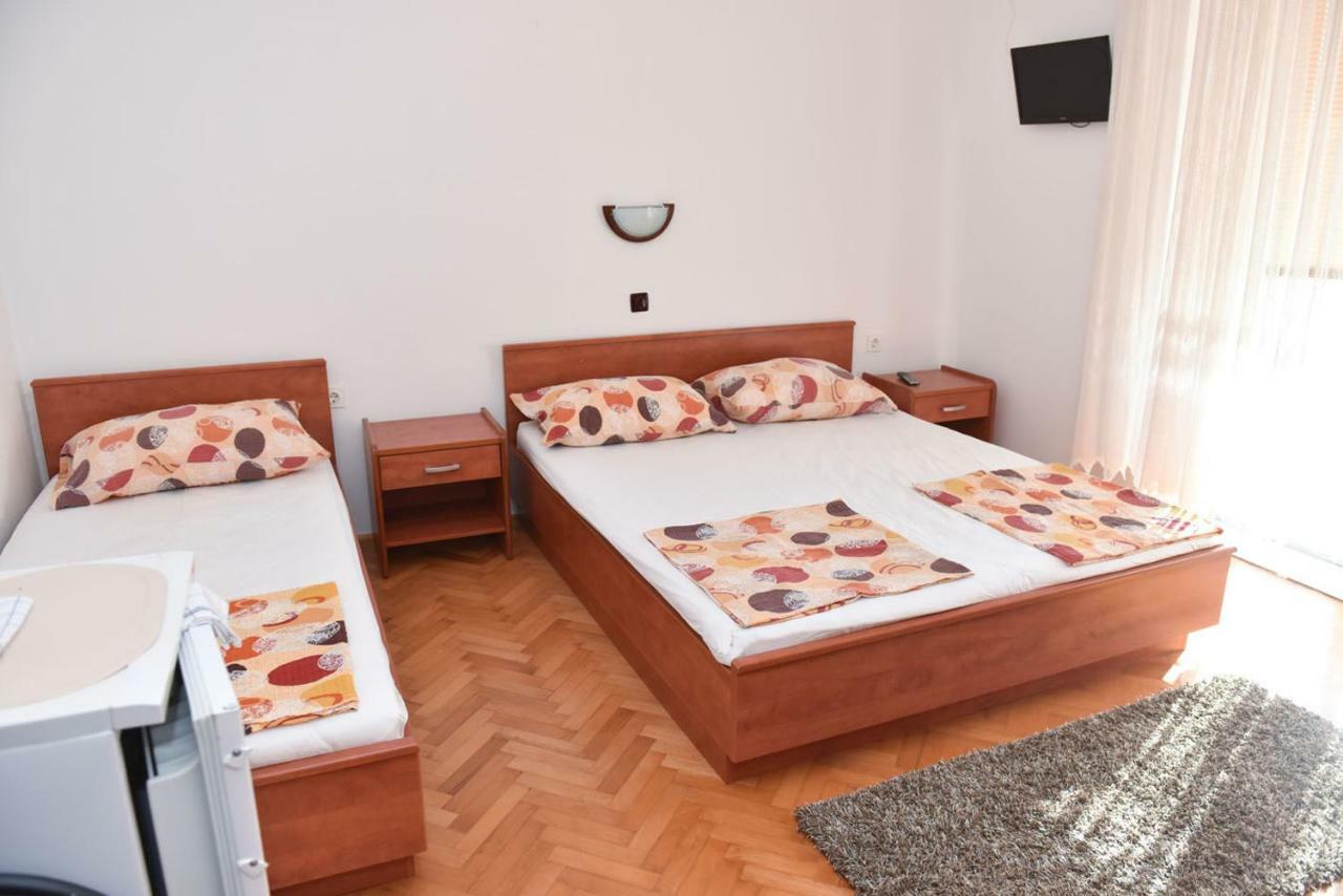 Apartmans And Rooms "Slavica" Novalja Dış mekan fotoğraf